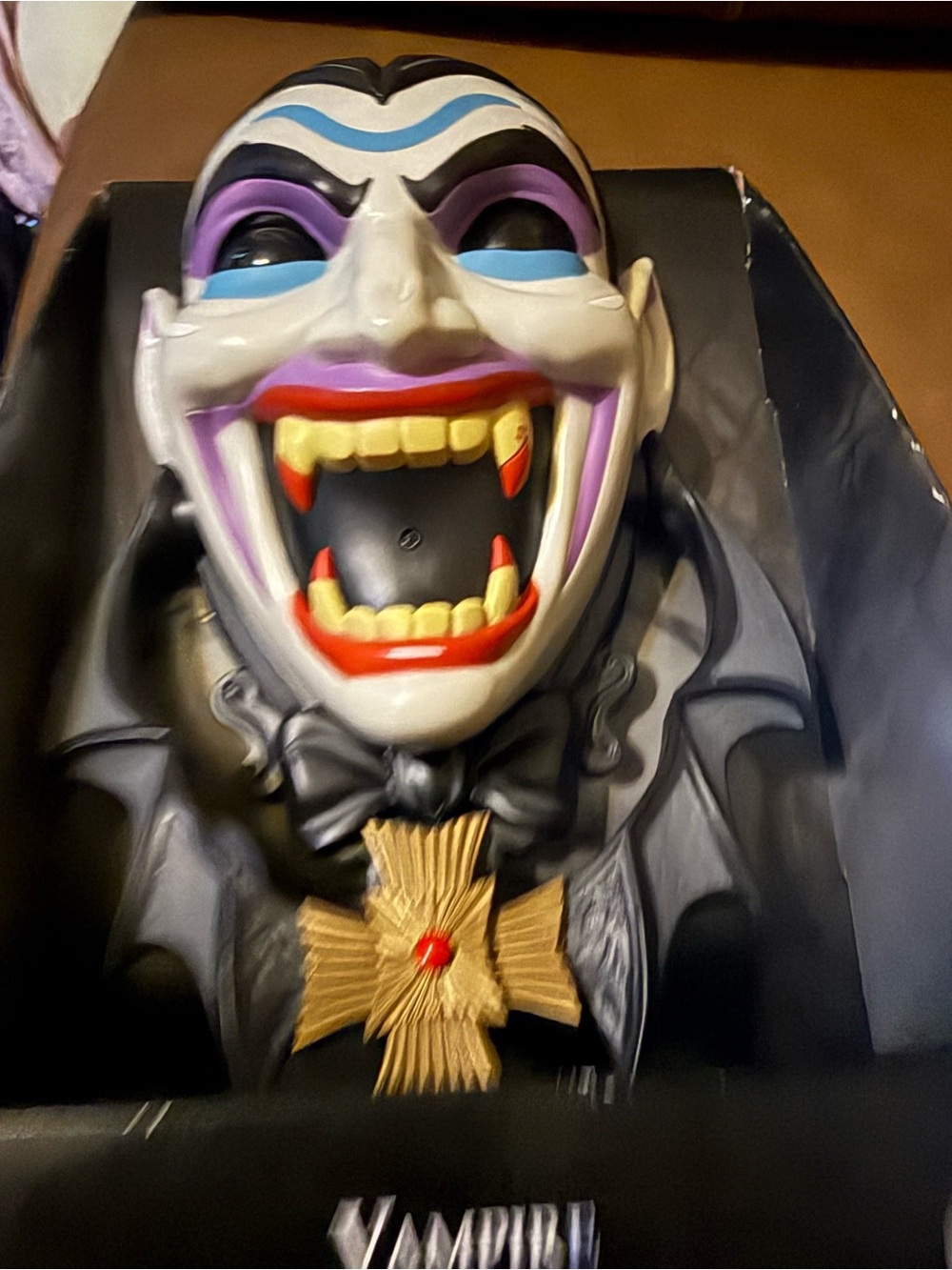 Vampire spirit Halloween door knocker new